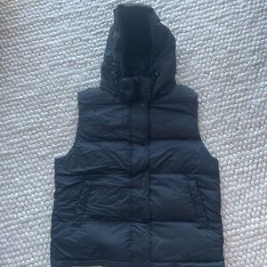 Quince Charcoal Puffer Vest
